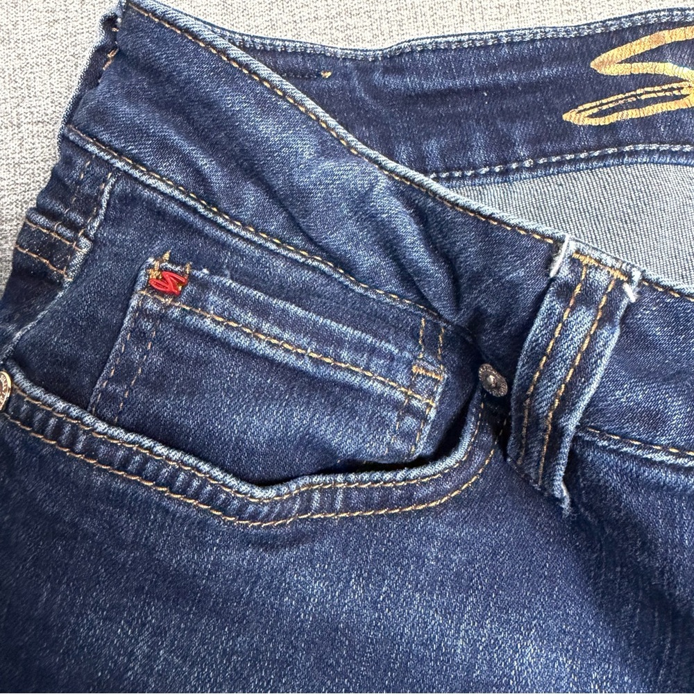 Seven7 Weekend Short Denim - Picture 4 of 5